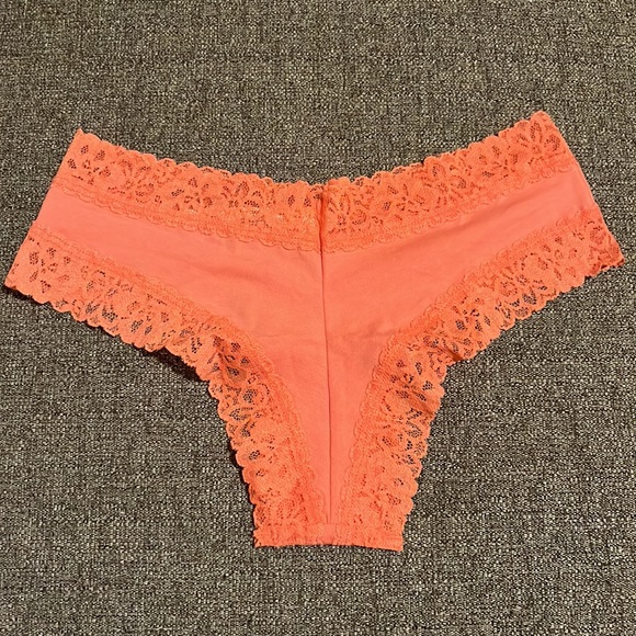 NWT VS Cheeky Panty - Picture 2 of 4